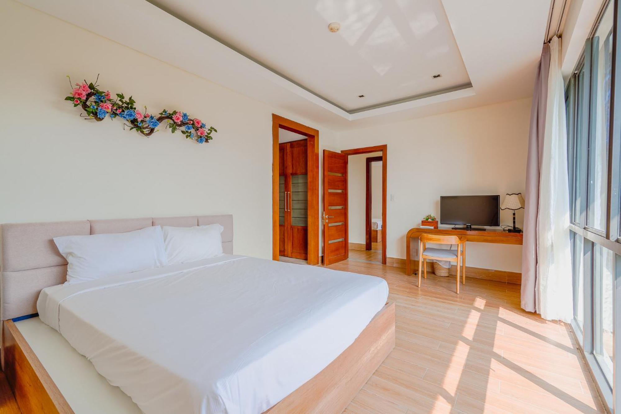 Golden Beachside Khu nghỉ mát